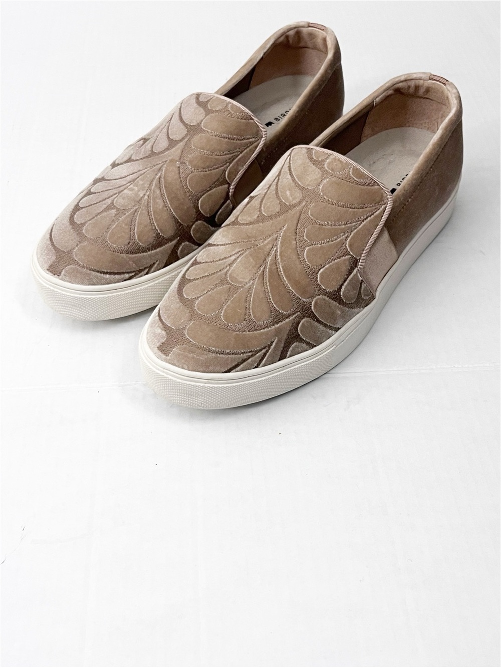 BIRDIES The Swift Velvet Embroidered Taupe Slip On Sneaker Shoes Size 10 Casual